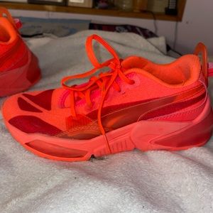 Neon orange Puma LQDCell’s. Size 5.5.